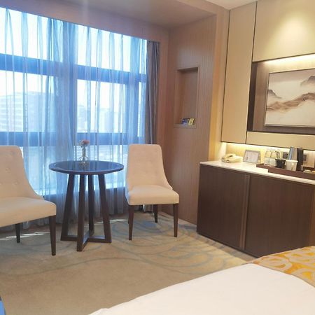 Jin Jiang Pine City Hotel Xangai Exterior foto