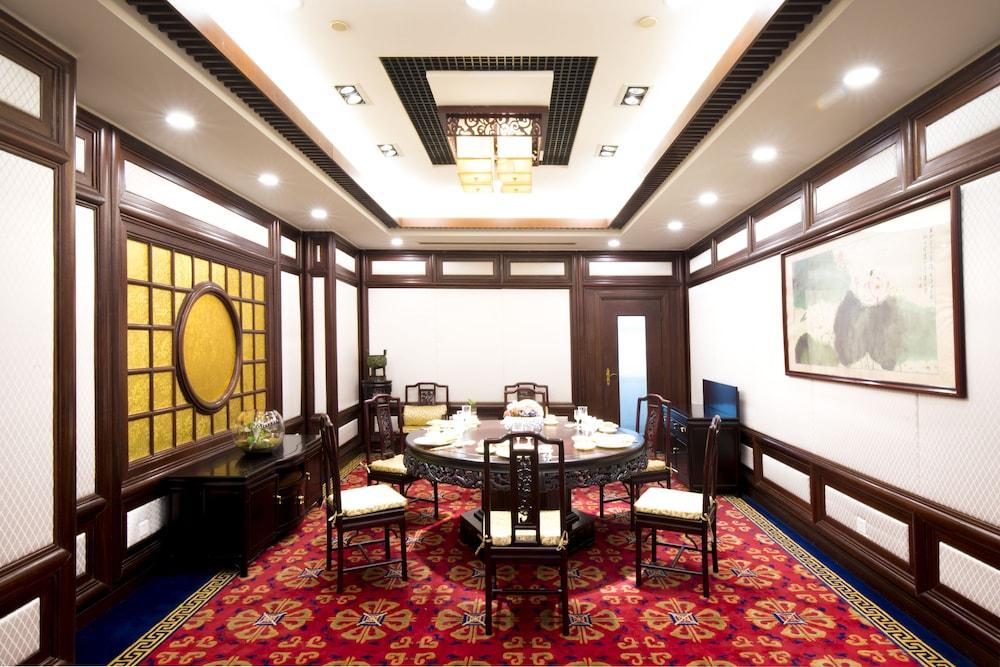 Jin Jiang Pine City Hotel Xangai Exterior foto